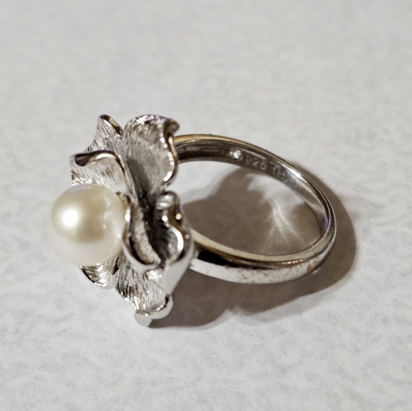 Elegant Genuine Cultured Pearl Sterling Silver Ring Sz 7! - Picture 5 of 14